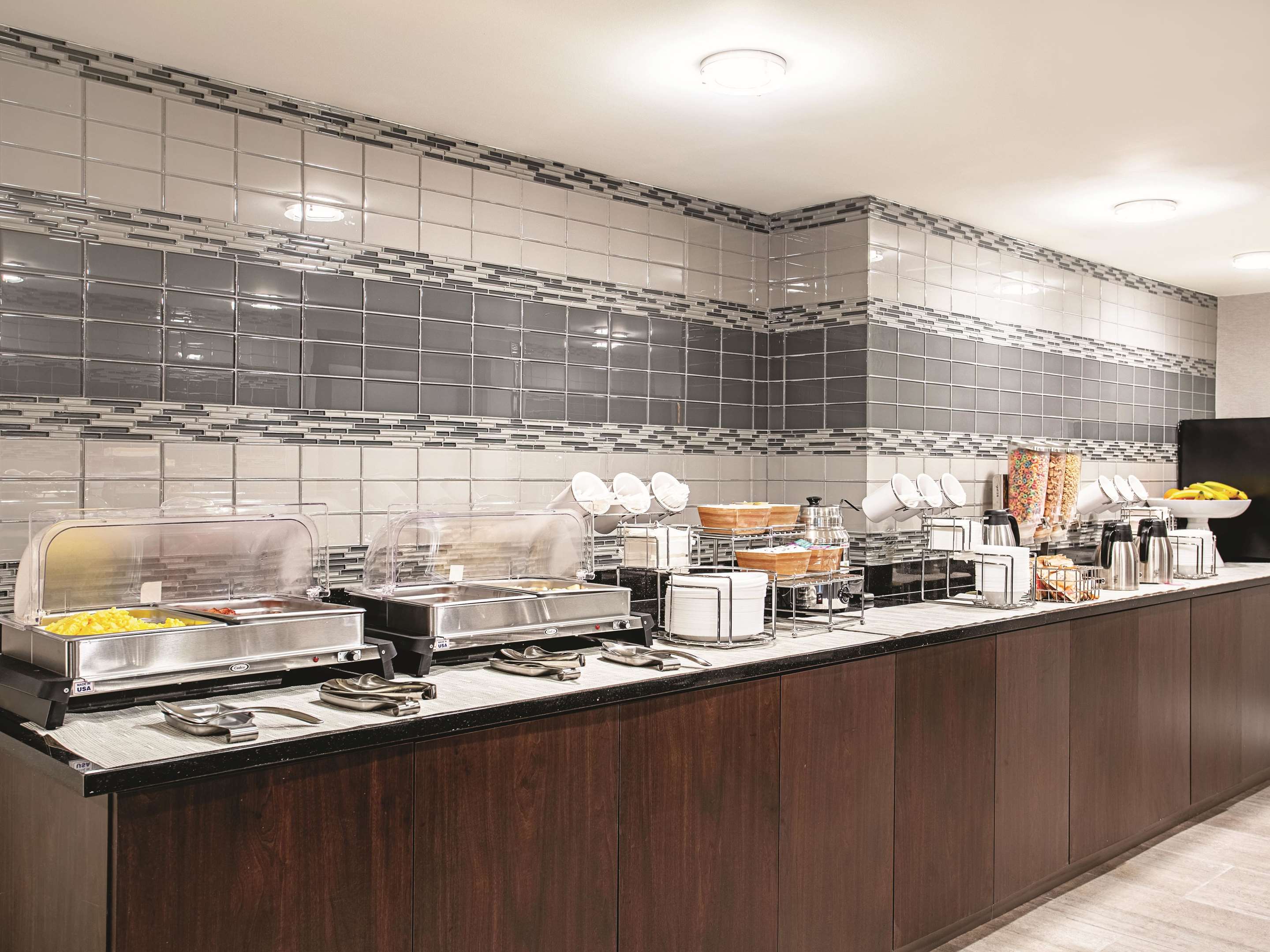 Property amenity | La Quinta Inn & Suites by Wyndham Baltimore N / White Marsh