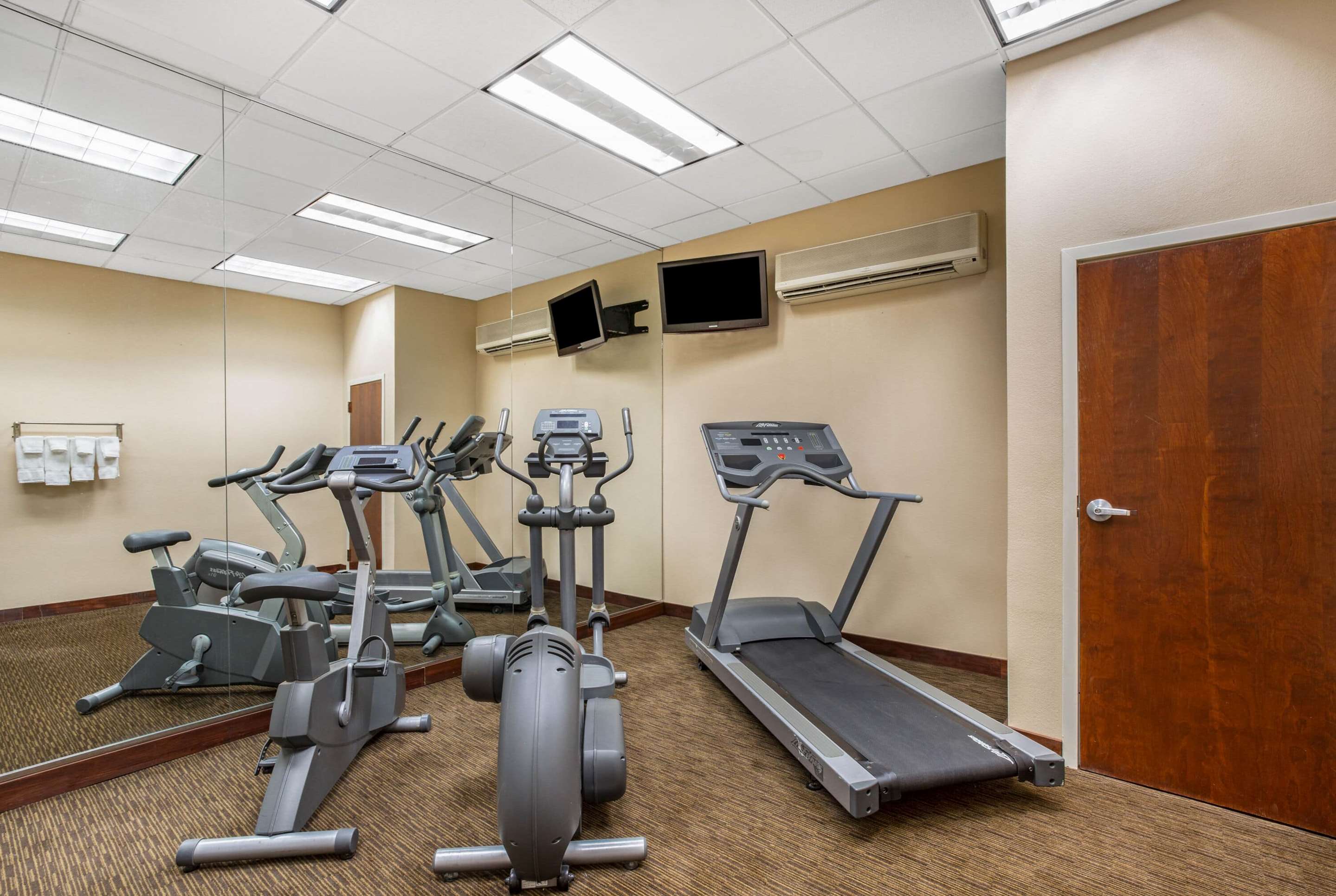 Health club | La Quinta by Wyndham New Haven
