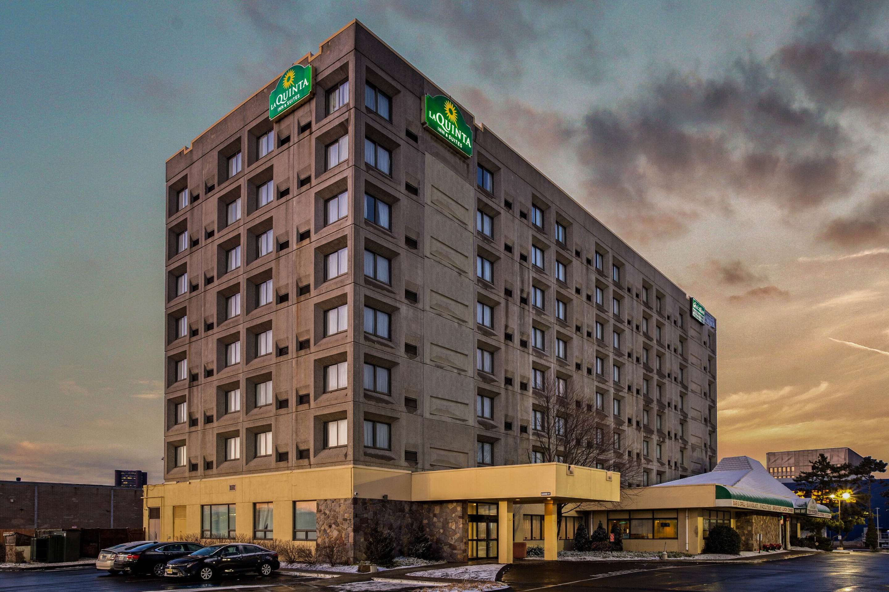 Exterior | La Quinta by Wyndham New Haven