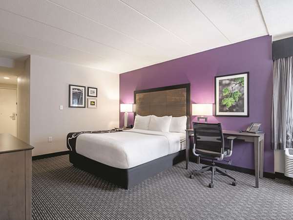  - La Quinta Inn & Suites Portland