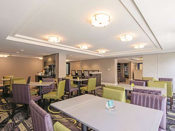  - La Quinta Inn & Suites Portland