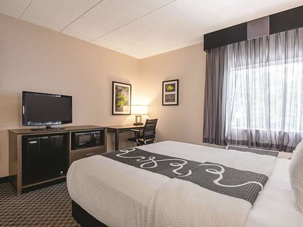  - La Quinta Inn & Suites Portland