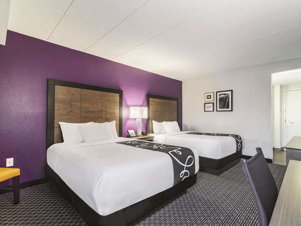  - La Quinta Inn & Suites Salem