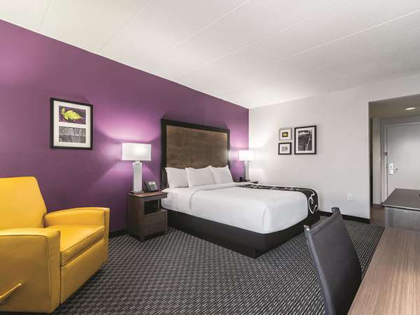  - La Quinta Inn & Suites Salem