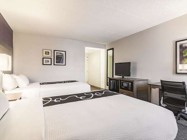  - La Quinta Inn & Suites Salem