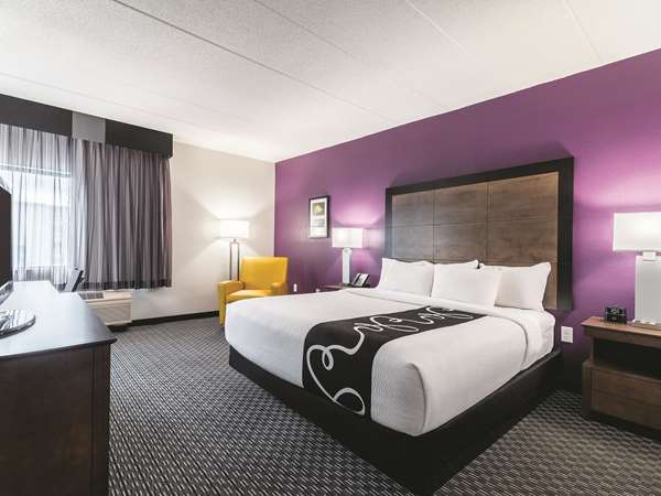  - La Quinta Inn & Suites Salem