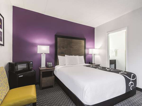  - La Quinta Inn & Suites Salem