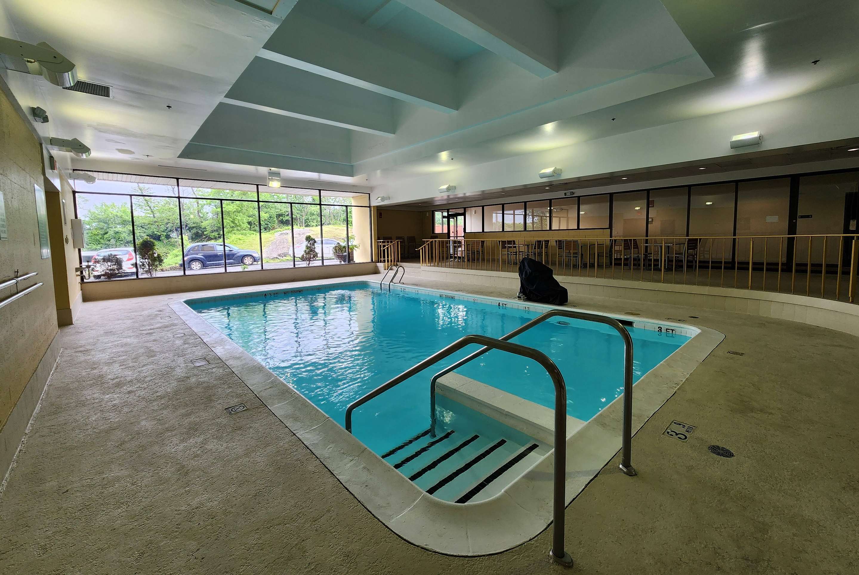 Pool - indoor | La Quinta by Wyndham Stamford / New York City