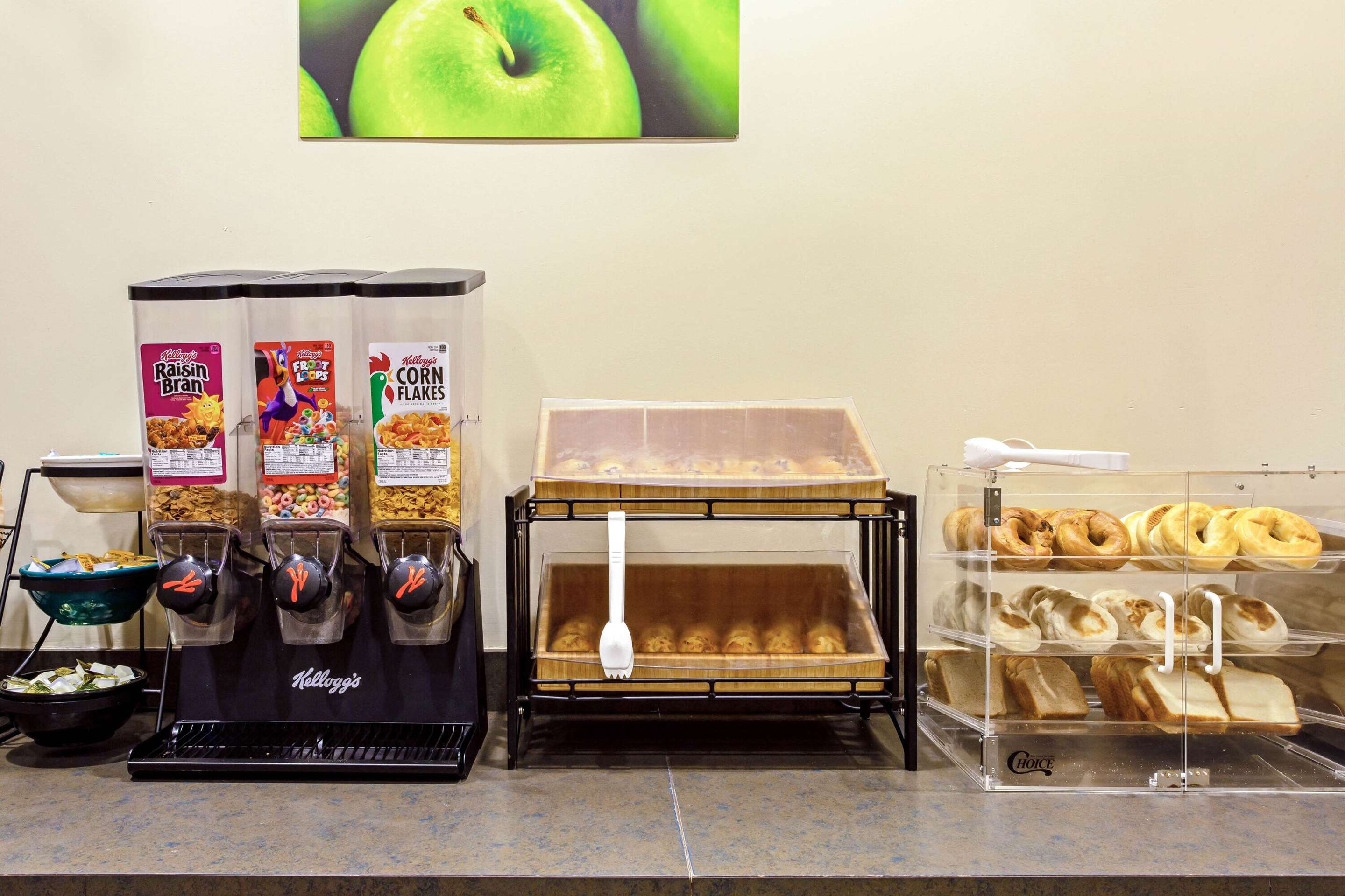 Property amenity | La Quinta by Wyndham Stamford / New York City