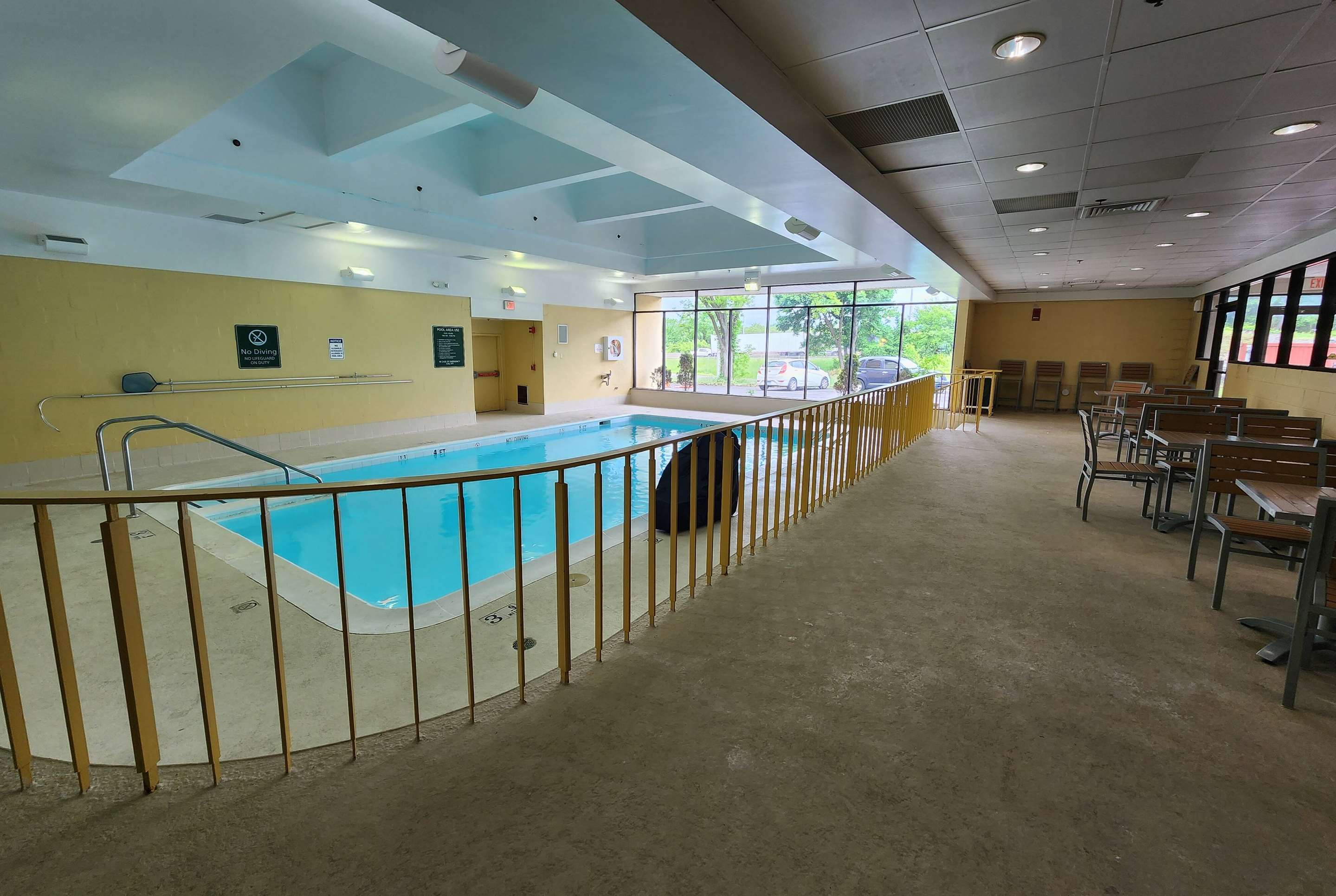 Pool - indoor | La Quinta by Wyndham Stamford / New York City