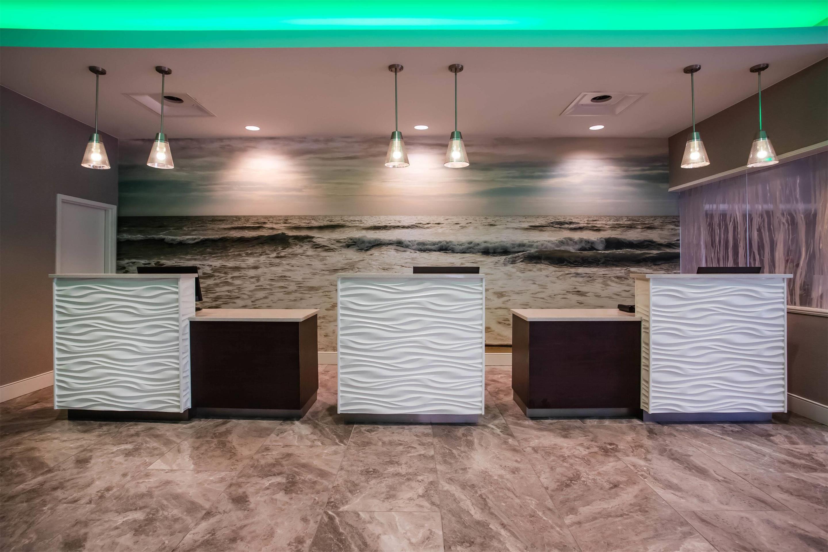 Reception | La Quinta Inn & Suites by Wyndham Virginia Beach
