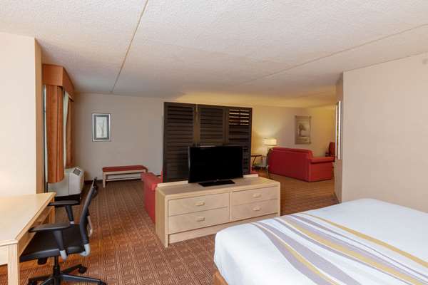 Suite - La Quinta Inn & Suites Garden City