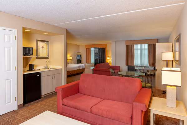 Suite - La Quinta Inn & Suites Garden City