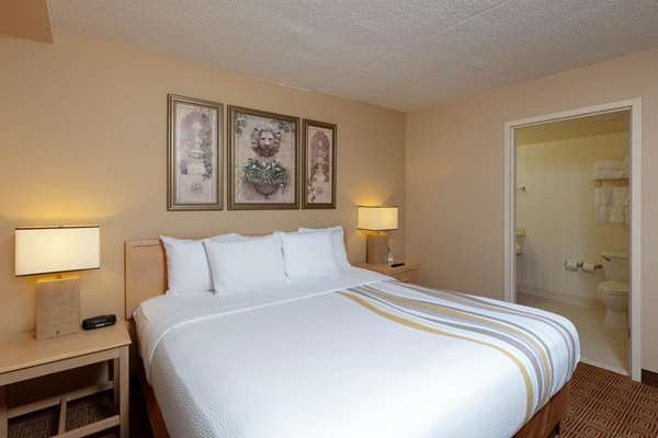 Suite - La Quinta Inn & Suites Garden City