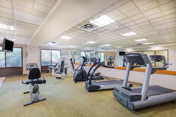 Fitness/ Exercise Room - La Quinta Inn & Suites Garden City