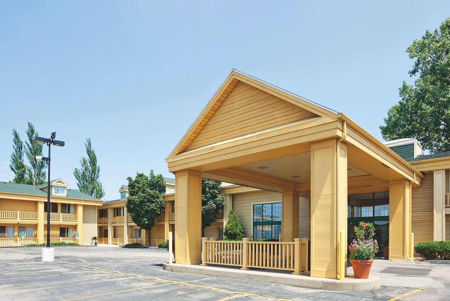 La Quinta Inn Oshkosh I41, Exit 119, WI See Discounts