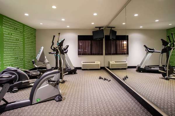 Fitness/ Exercise Room - La Quinta Inn Oshkosh - I-41, Exit 119