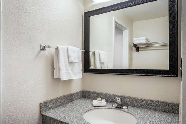  - La Quinta Inn Oshkosh - I-41, Exit 119