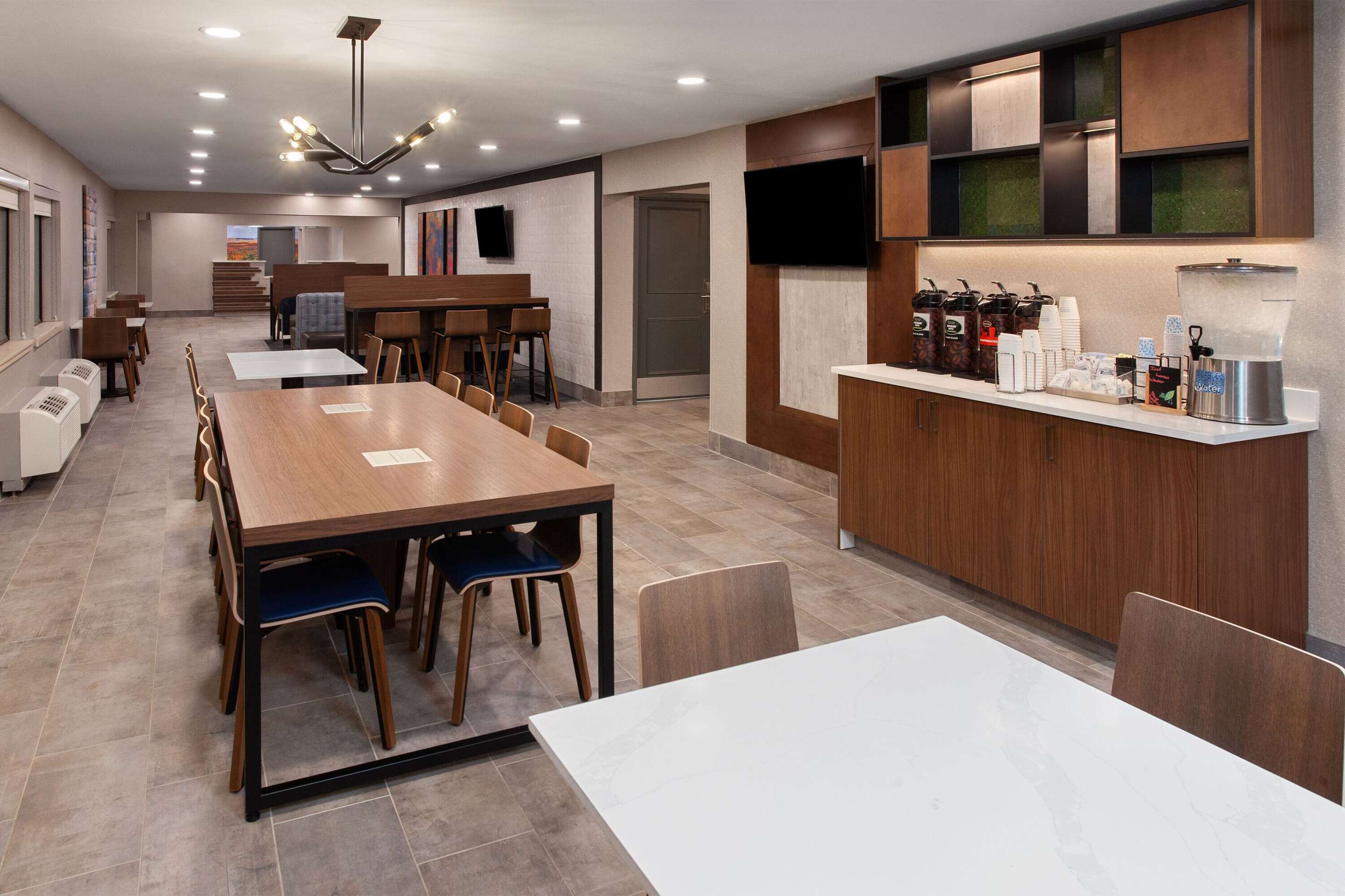 Lobby | La Quinta Inn by Wyndham Wausau