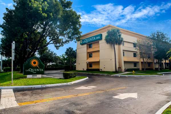 Exterior view - La Quinta Inn East Tamarac