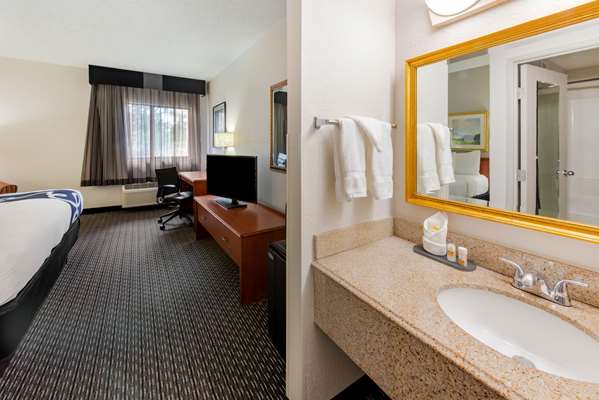  - La Quinta Inn East Tamarac