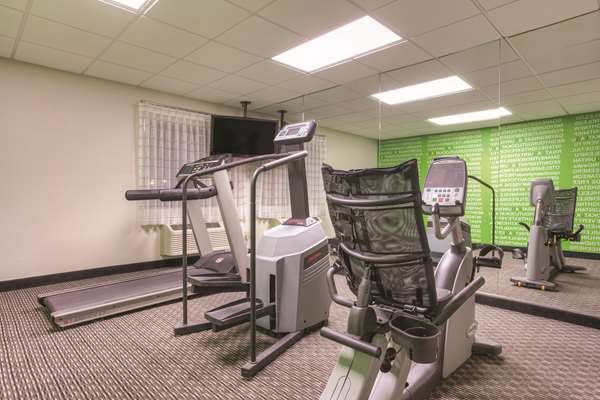 Fitness/ Exercise Room - La Quinta Inn & Suites Roswell