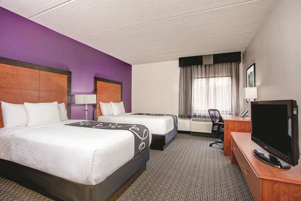  - La Quinta Inn & Suites Roswell