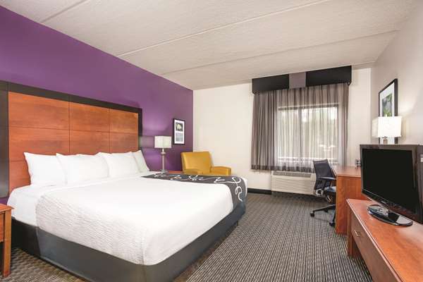  - La Quinta Inn & Suites Roswell