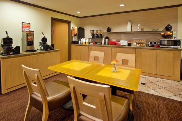  - La Quinta Inn Columbus