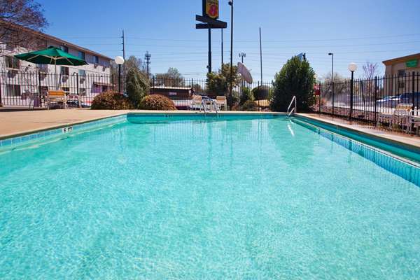 Pool - La Quinta Inn Columbus