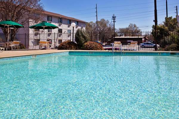 Pool - La Quinta Inn Columbus