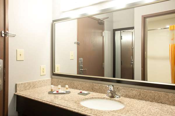  - La Quinta Inn Hazelwood - I-270, Exit 25