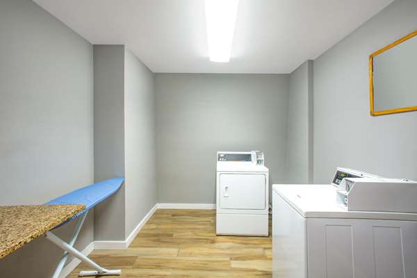 Amenities - La Quinta Inn Hazelwood - I-270, Exit 25