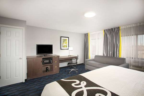  - La Quinta Inn Hazelwood - I-270, Exit 25