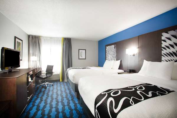  - La Quinta Inn Hazelwood - I-270, Exit 25