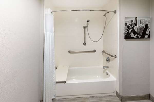  - La Quinta Inn Northwest Houston