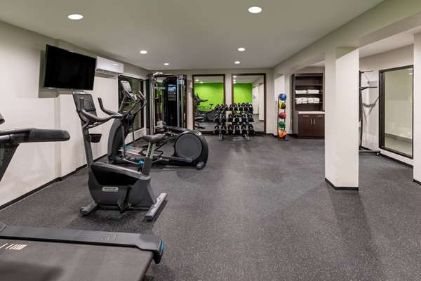 Fitness/ Exercise Room - La Quinta Inn Northwest Houston
