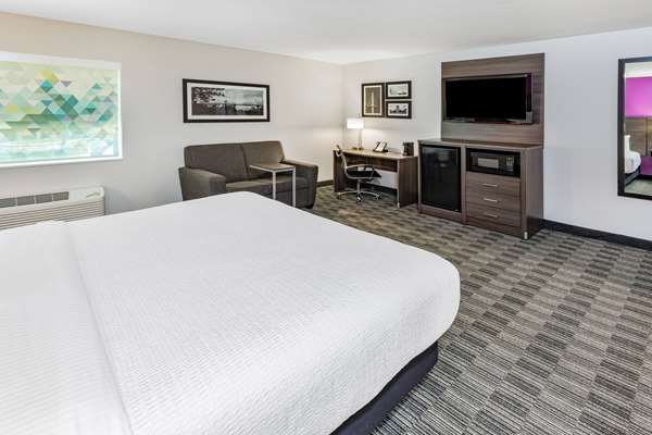  - La Quinta Inn Southwest Houston