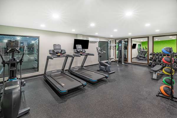 Fitness/ Exercise Room - La Quinta Inn Southwest Houston
