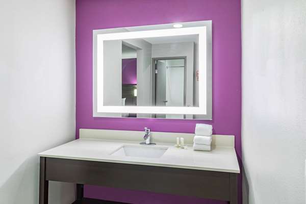  - La Quinta Inn Southwest Houston