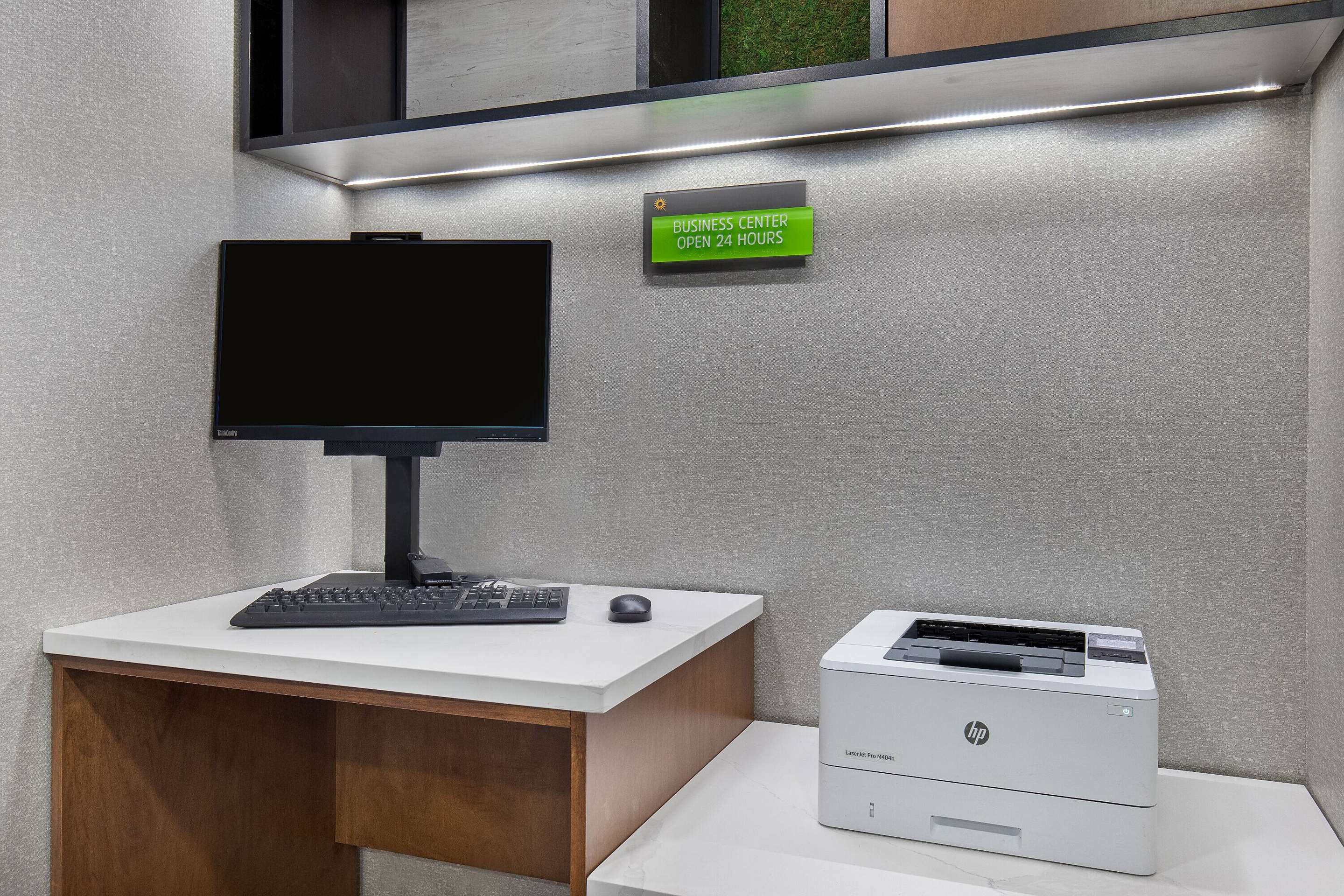 Business Center | La Quinta by Wyndham Nashville Airport