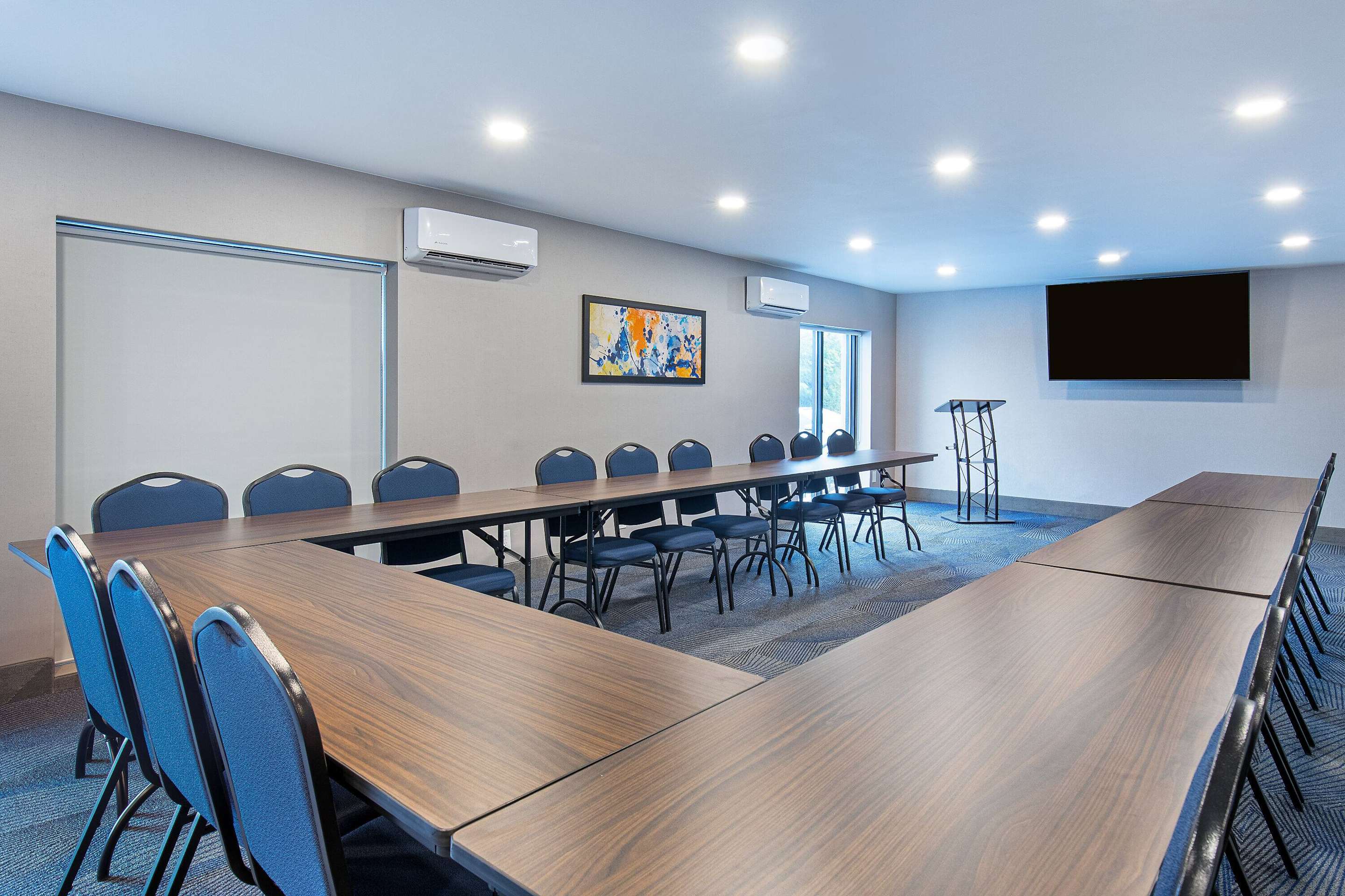 Meeting Room | La Quinta by Wyndham Nashville Airport