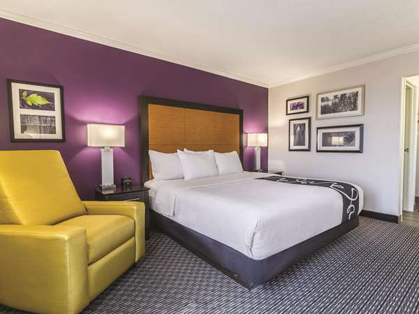  - La Quinta Inn & Suites Airport East Miami
