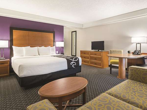  - La Quinta Inn & Suites Airport East Miami