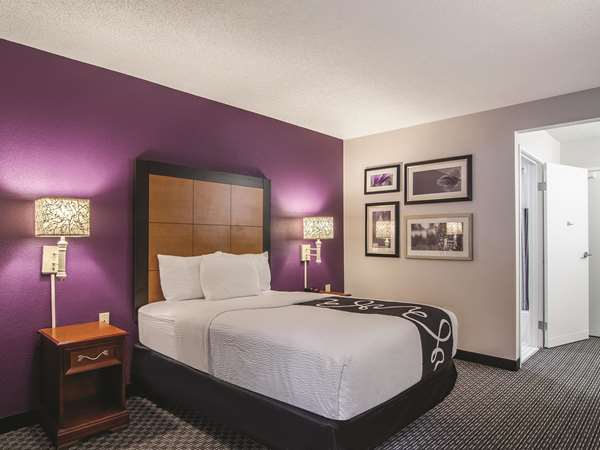  - La Quinta Inn & Suites Airport East Miami