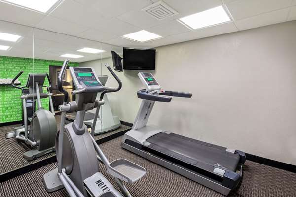 Fitness/ Exercise Room - La Quinta Inn & Suites Airport East Miami