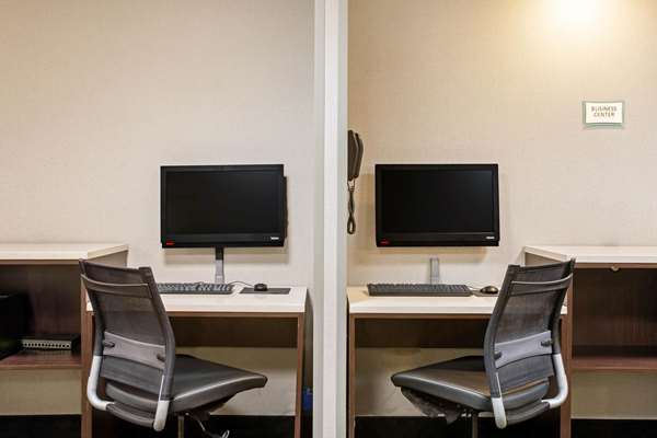 Conference Area - La Quinta Inn & Suites Andover