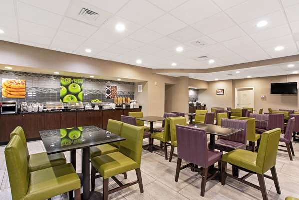  - La Quinta Inn & Suites Andover