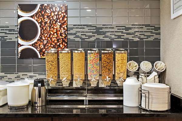  - La Quinta Inn & Suites Andover