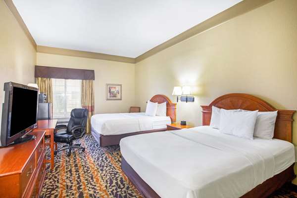  - La Quinta Inn & Suites Belton - I-35, Exit 292
